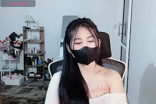    Daisy    online show from November 20, 3:23 pm