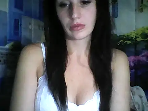 Qinini online show from September 8, 7:02 pm