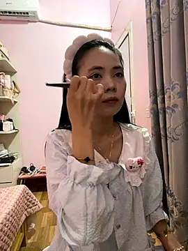 Snapshot of Dau-Tayy chatting on September 23, 11:13 am Dau-Tayy online show from September 23, 11:13 am