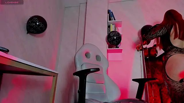 MirandaSould online show from July 22, 1:58 pm
