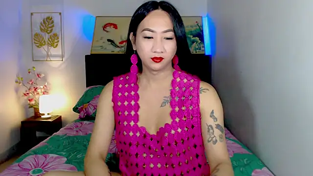 Snapshot of LovelyQueen69 chatting on July 21, 5:04 pm LovelyQueen69 online show from July 21, 5:04 pm