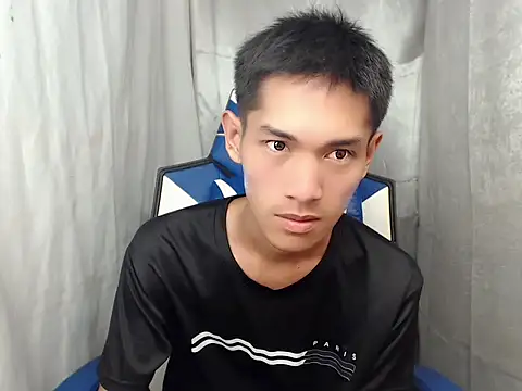Snapshot of riks_tyler chatting on June 7, 6:22 pm riks tyler online show from June 7, 6:22 pm