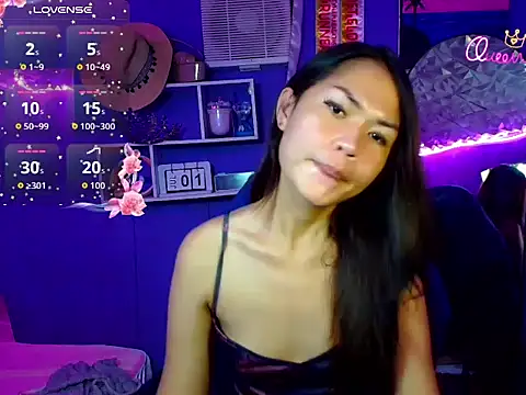 Snapshot of urgirljane chatting on June 30, 5:25 pm urgirljane online show from June 30, 5:25 pm