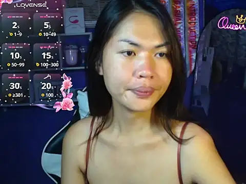 Snapshot of urgirljane chatting on July 8, 2:49 am urgirljane online show from July 8, 2:49 am