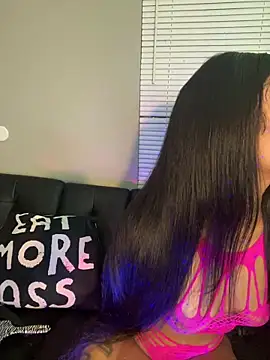 Snapshot of FineShyt404 chatting on October 30, 8:38 am FineShyt404 online show from October 30, 8:38 am