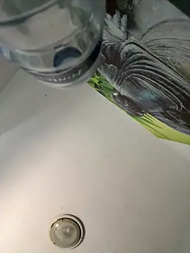 Snapshot of aavrdvh33 chatting on September 9, 3:55 pm aavrdvh33 online show from September 9, 3:55 pm