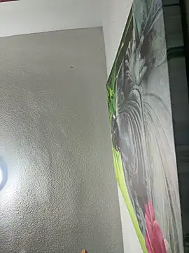 aavrdvh33 online show from December 21, 6:59 pm