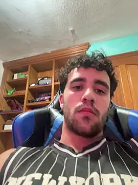 aavrdvh33 online show from February 3, 12:09 am