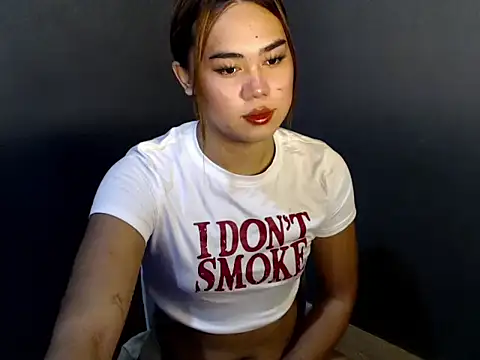 Snapshot of tiaraunniesparks chatting on July 1, 1:40 am tiaraunniesparks online show from July 1, 1:40 am