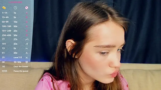 Snapshot of lovelyalivia chatting on February 14, 7:49 am lovelyalivia online show from February 14, 7:49 am