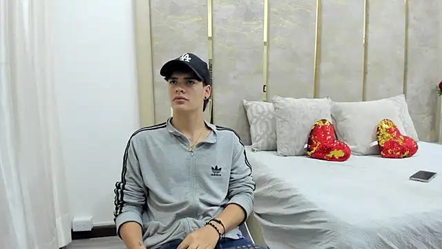 BenitoSaenz online show from September 13, 12:05 pm