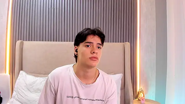 BenitoSaenz online show from November 14, 10:36 am