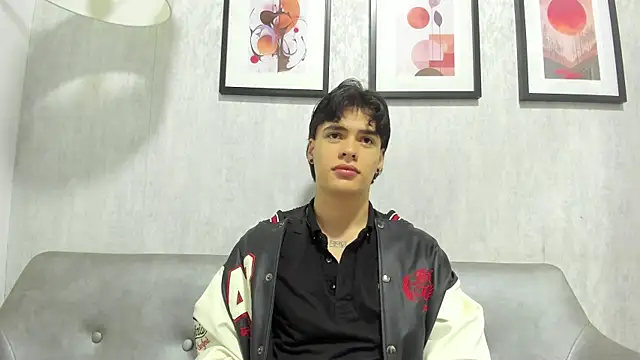 BenitoSaenz online show from December 16, 11:59 am