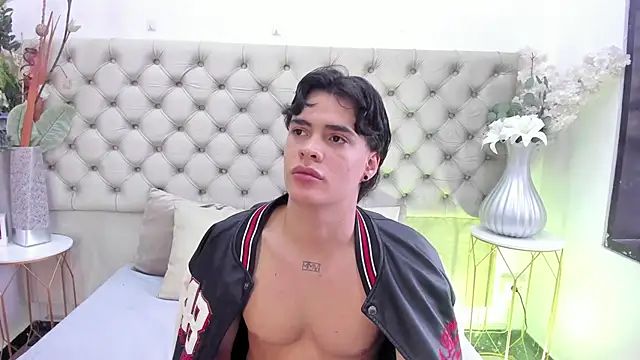 BenitoSaenz online show from January 16, 7:51 pm