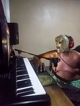 Snapshot of OnlyMoneyIwanT chatting on February 24, 11:03 pm OnlyMoneyIwanT online show from February 24, 11:03 pm