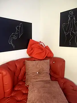 SeleneLuminari8 online show from April 7, 12:05 pm