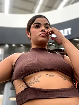 Kaily Sweet16 online show from October 27, 6:45 pm