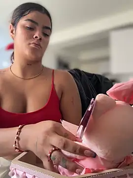 Kaily Sweet16 online show from March 28, 7:13 pm