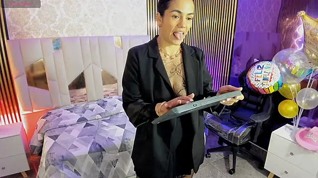 Rosalind tay online show from October 15, 11:54 am