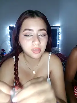 Chloe Sky love online show from March 12, 4:07 am