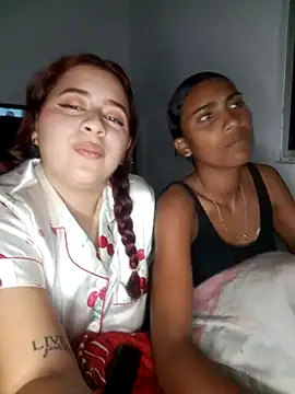 Chloe Sky love online show from April 8, 1:16 am