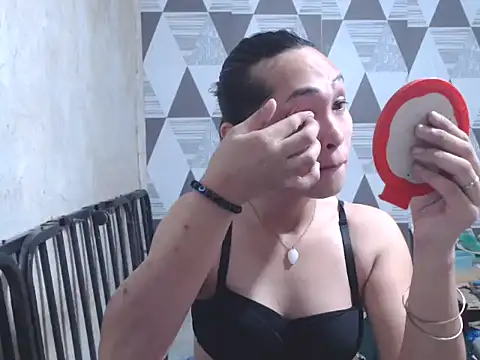 Wiynwyn Delamerced1989 online show from December 14, 10:14 pm