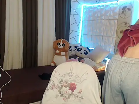 Snapshot of Alluring_Ashley chatting on April 29, 12:16 am Alluring Ashley online show from April 29, 12:16 am