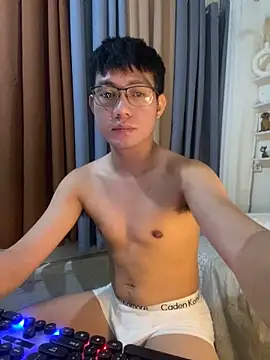 xshyboyx online show from October 23, 4:06 pm