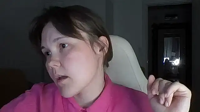 Snapshot of Qaynii chatting on September 27, 3:28 pm Qaynii online show from September 27, 3:28 pm