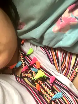 Snapshot of Soporsix chatting on November 1, 9:00 am Soporsix online show from November 1, 9:00 am