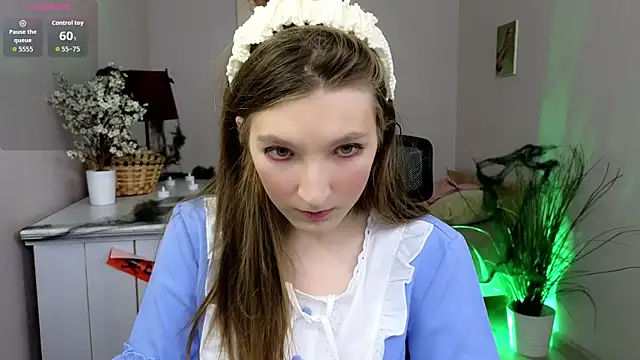 Mia Myles online show from October 31, 10:05 am