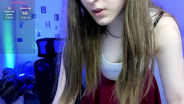 Snapshot of Mia_Myles chatting on February 6, 10:51 am Mia Myles online show from February 6, 10:51 am