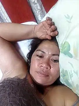 sexybitch 02 online show from December 4, 1:04 am