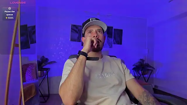 nils saint online show from December 21, 3:57 am