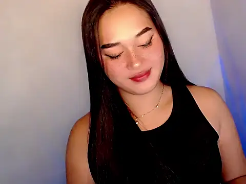 Snapshot of Lebo_might chatting on June 7, 2:43 pm Lebo might online show from June 7, 2:43 pm