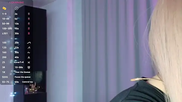 PieraMarch online show from October 20, 7:47 pm