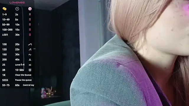 PieraMarch online show from October 30, 7:14 pm