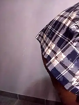 shy-lillyX22 online show from March 23, 6:50 am