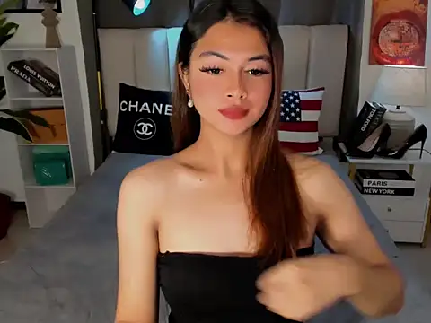 Snapshot of Fetty_J chatting on July 10, 12:48 am Fetty J online show from July 10, 12:48 am