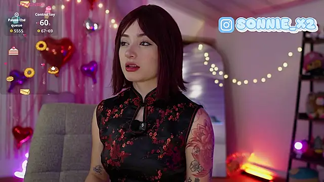 Snapshot of Sonnie_mami chatting on February 13, 1:40 pm Sonnie mami online show from February 13, 1:40 pm