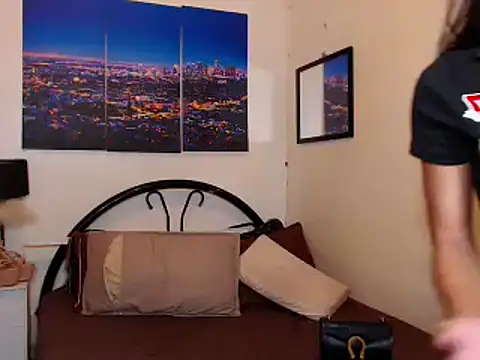 DAYANARAHFOX online show from September 20, 9:10 am