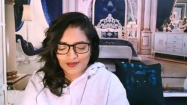 Snapshot of IndiaBlackPanther chatting on April 23, 5:59 pm IndiaBlackPanther online show from April 23, 5:59 pm