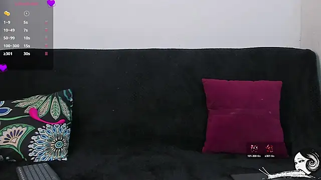 Snapshot of Britney_Rose chatting on June 29, 6:19 am Britney Rose online show from June 29, 6:19 am