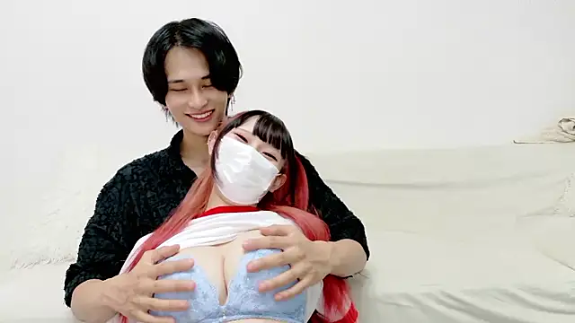 Snapshot of Hina-qp chatting on October 1, 10:54 am Hina-qp online show from October 1, 10:54 am