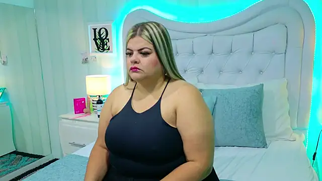 KiimBrooks online show from October 18, 11:00 am