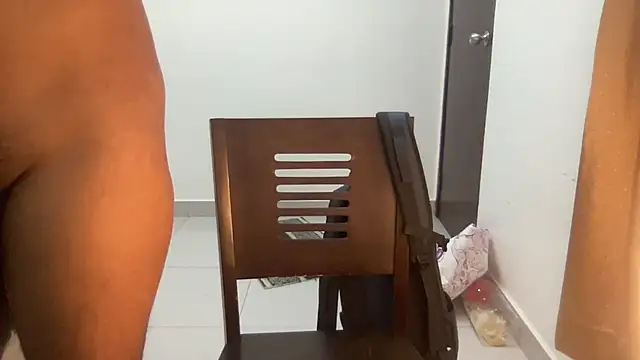 Hotmaskedboi online show from November 16, 12:11 pm