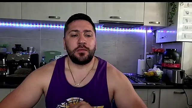 Gold Alpha Boy online show from June 21, 5:21 am