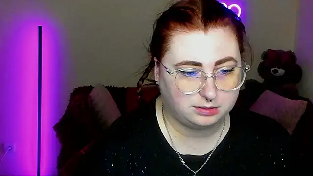Alicia love00 online show from April 17, 5:21 am