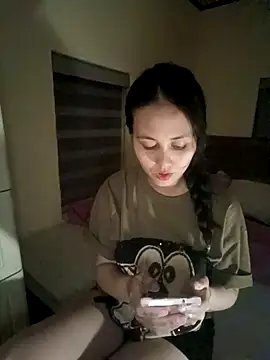 Jun-Mzzz online show from April 15, 3:30 pm