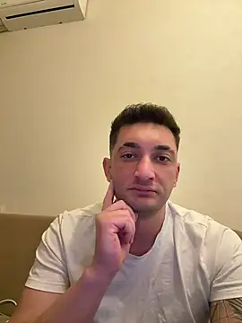 Snapshot of SARSILMAZ_HOME chatting on February 27, 10:43 pm SARSILMAZ HOME online show from February 27, 10:43 pm